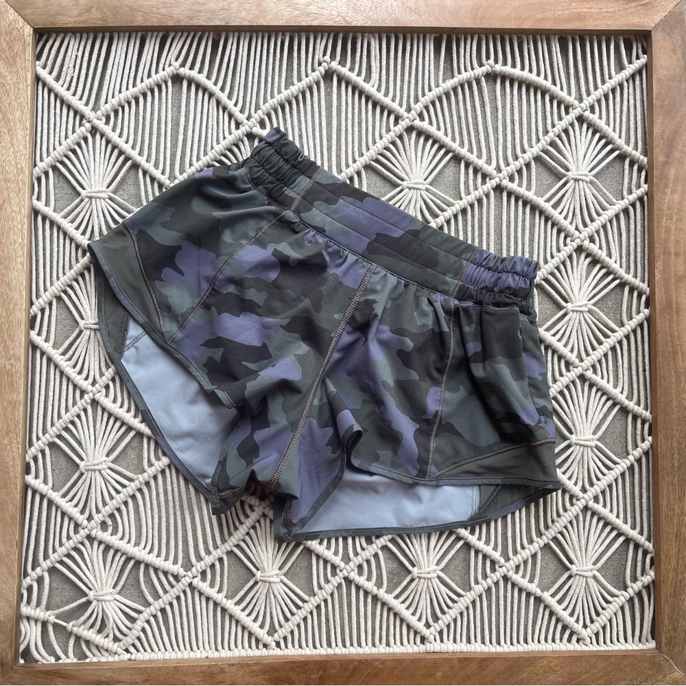 Lululemon Camouflage Hotty Hot Athletic Shorts Size 4